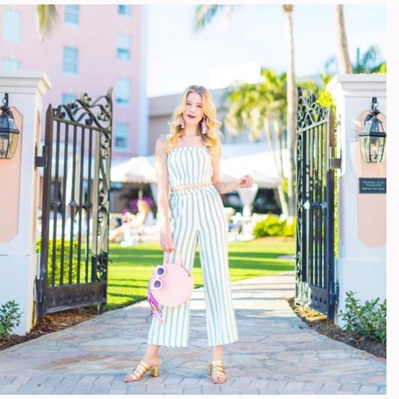 Privacy Please Schaefer crop Top in Green Stripe - Picture 2 of 7